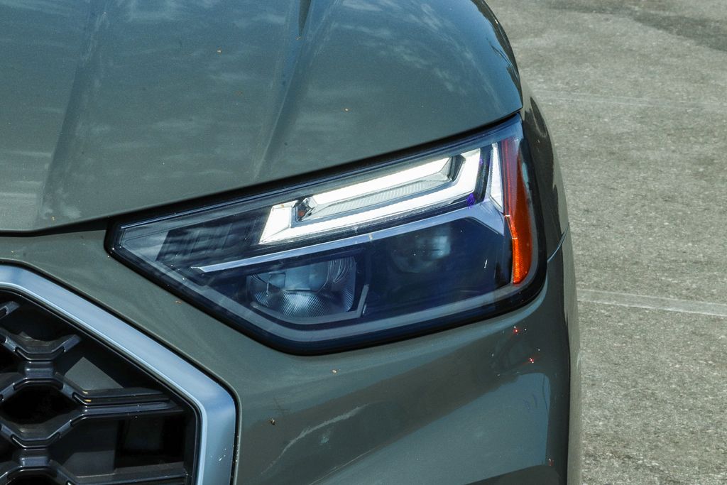 Thumbnail: 2025 Audi Q5 - 19