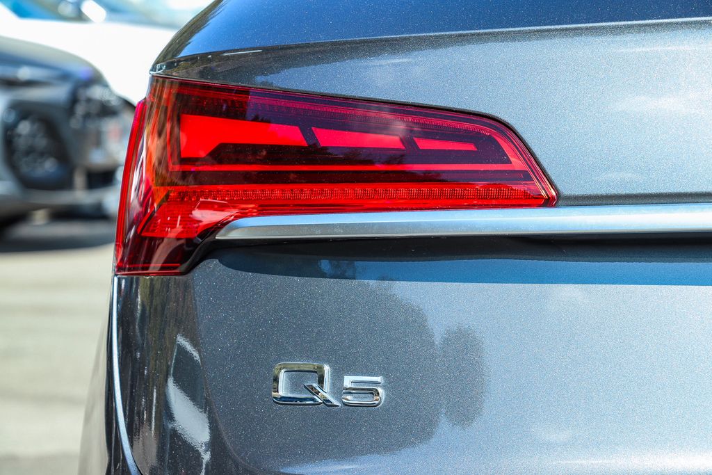 Thumbnail: 2023 Audi Q5 - 22