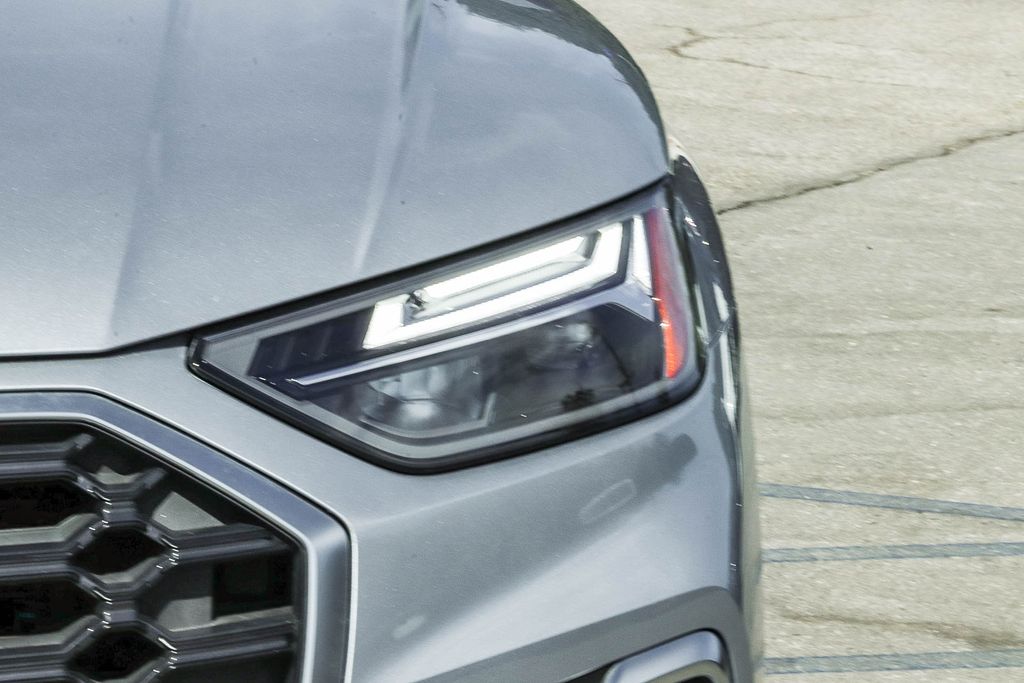 Thumbnail: 2023 Audi Q5 - 21