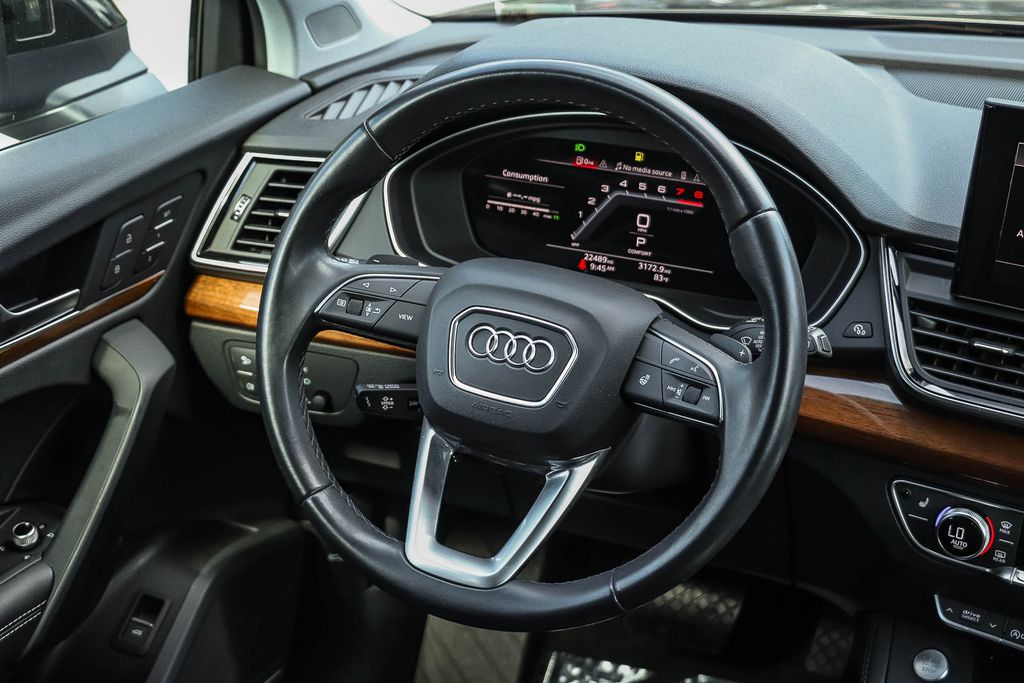 Thumbnail: 2023 Audi Q5 - 12