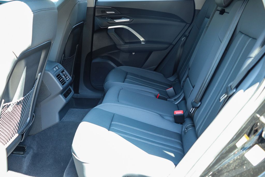 Thumbnail: 2026 Audi Q5 - 11