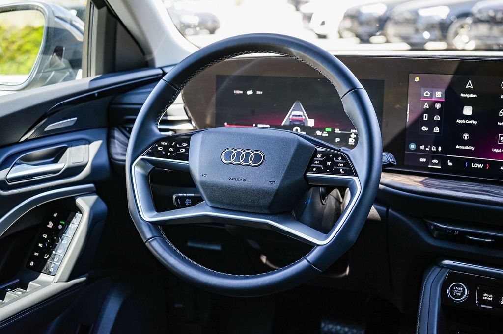 Thumbnail: 2025 Audi Q5 - 9