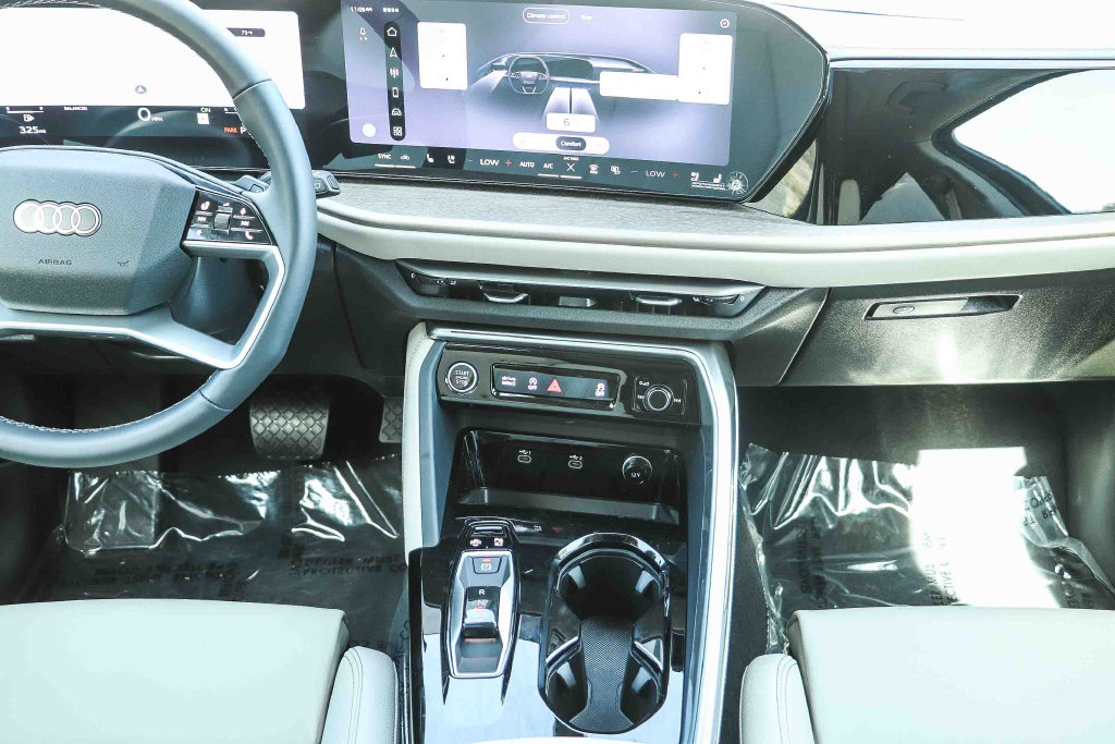 Thumbnail: 2026 Audi Q5 - 8