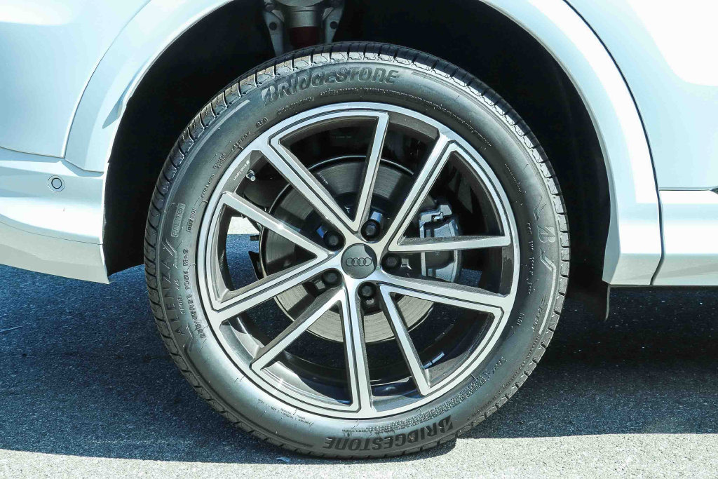 Thumbnail: 2026 Audi Q5 - 20