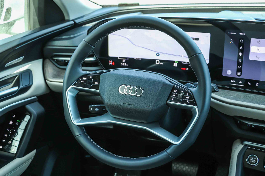 Thumbnail: 2026 Audi Q5 - 12