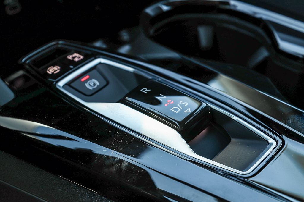 Thumbnail: 2026 Audi Q5 - 6