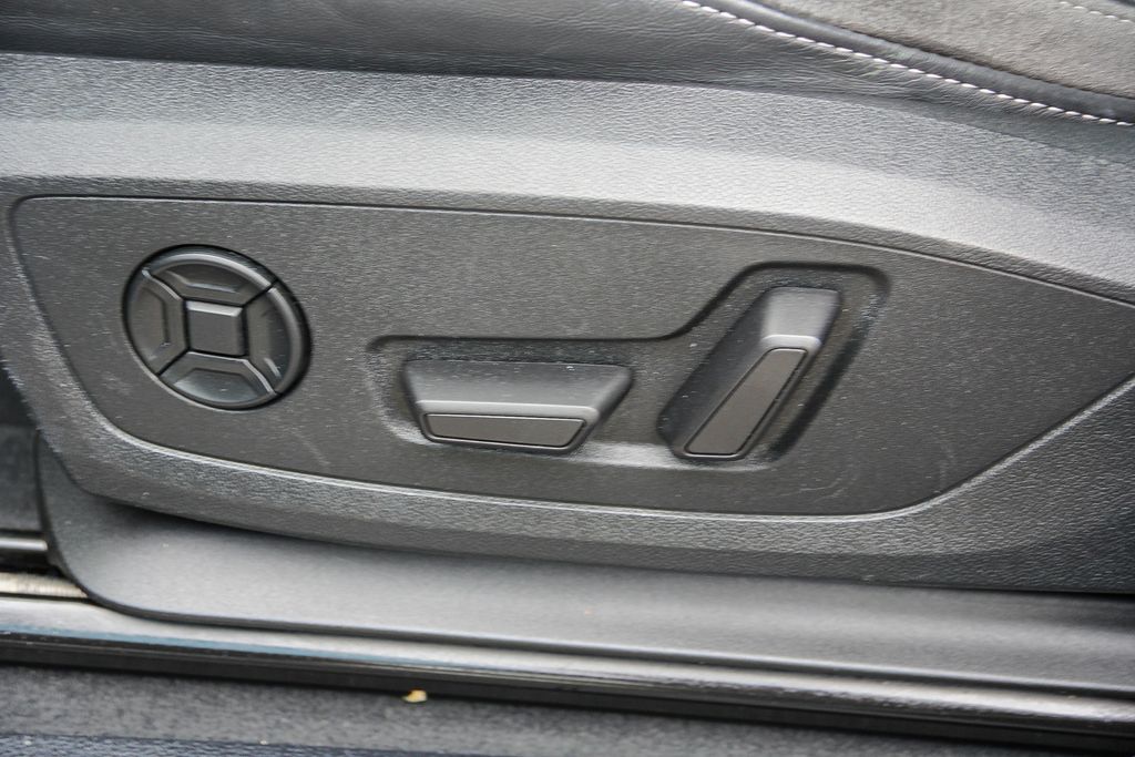 Thumbnail: 2023 Audi Q3 - 25