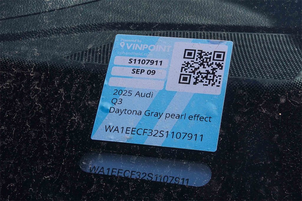 Thumbnail: 2025 Audi Q3 - 29