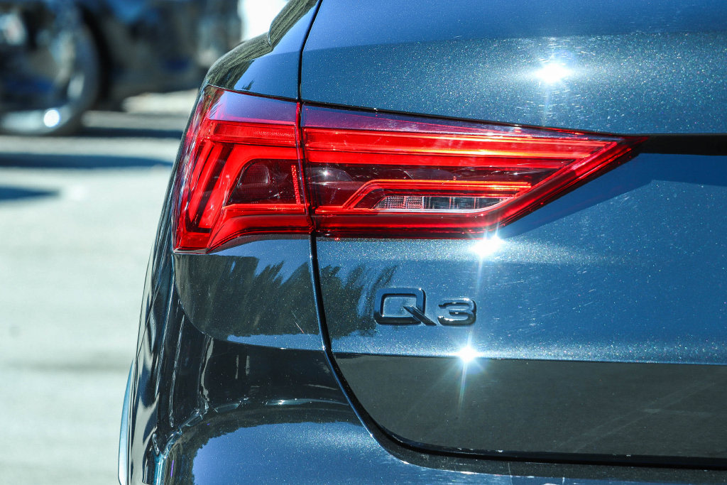 Thumbnail: 2024 Audi Q3 - 22