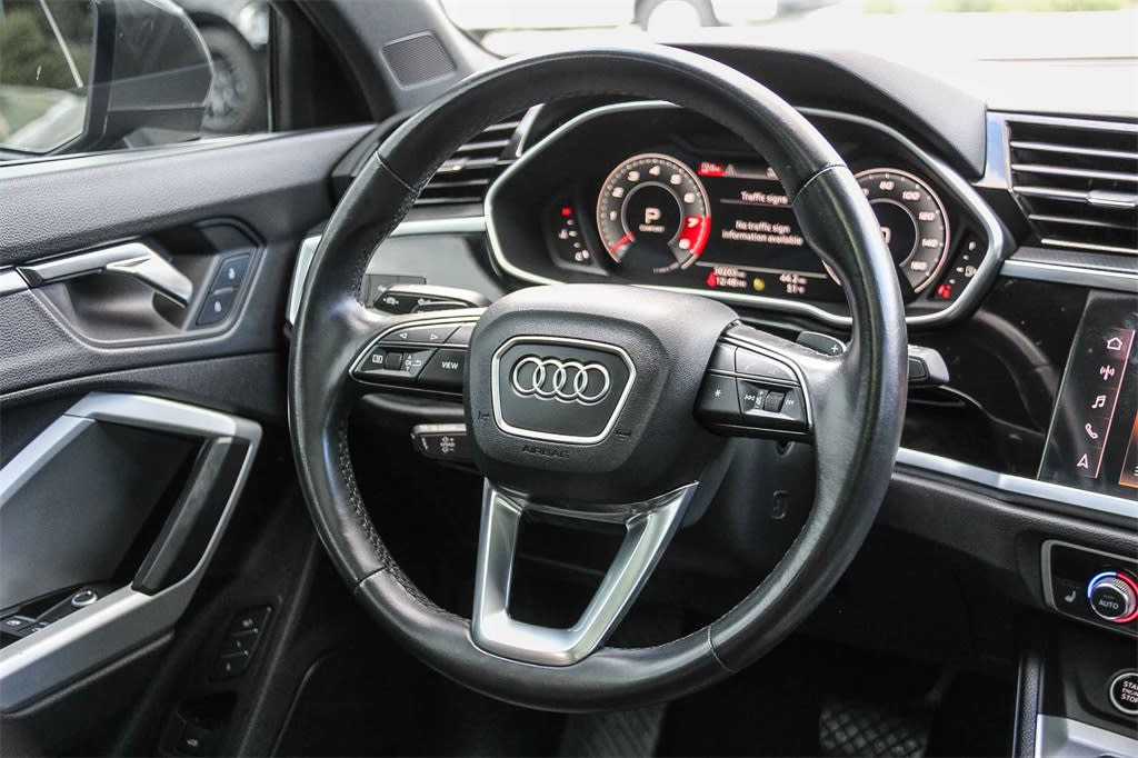 Thumbnail: 2022 Audi Q3 - 8