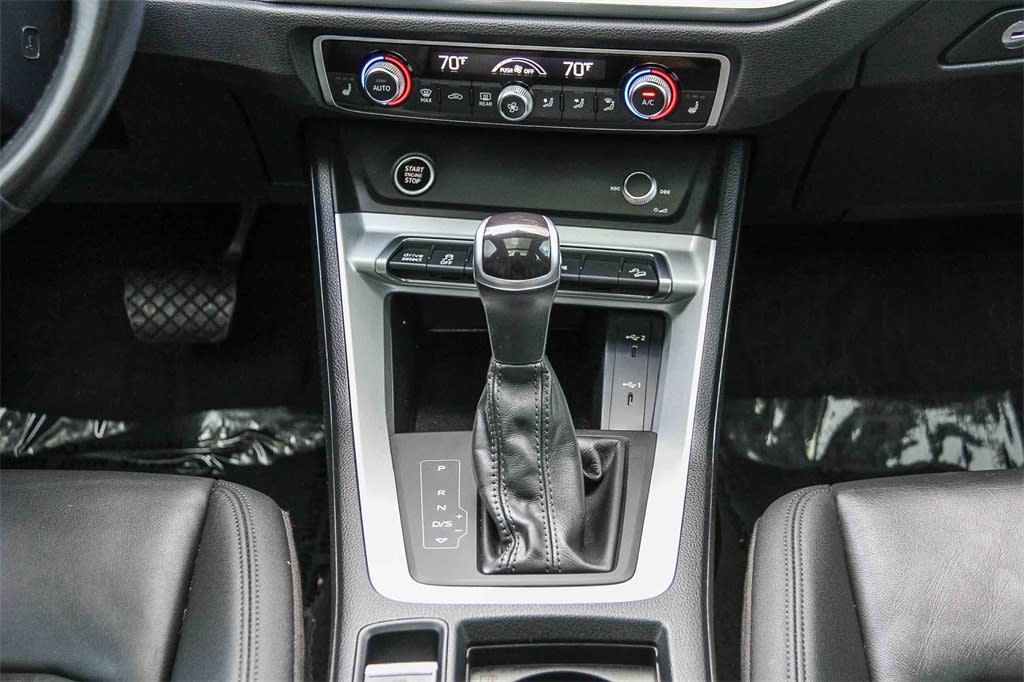 Thumbnail: 2022 Audi Q3 - 13