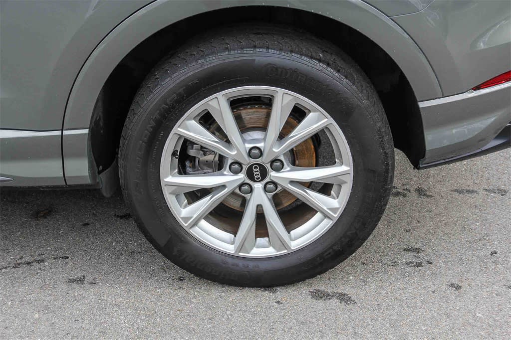 Thumbnail: 2022 Audi Q3 - 21