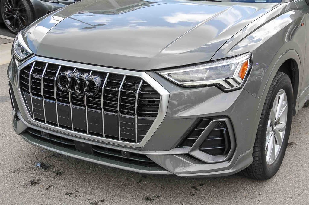 Thumbnail: 2022 Audi Q3 - 20