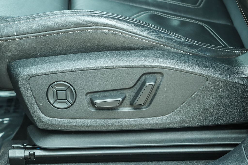 Thumbnail: 2023 Audi Q3 - 24