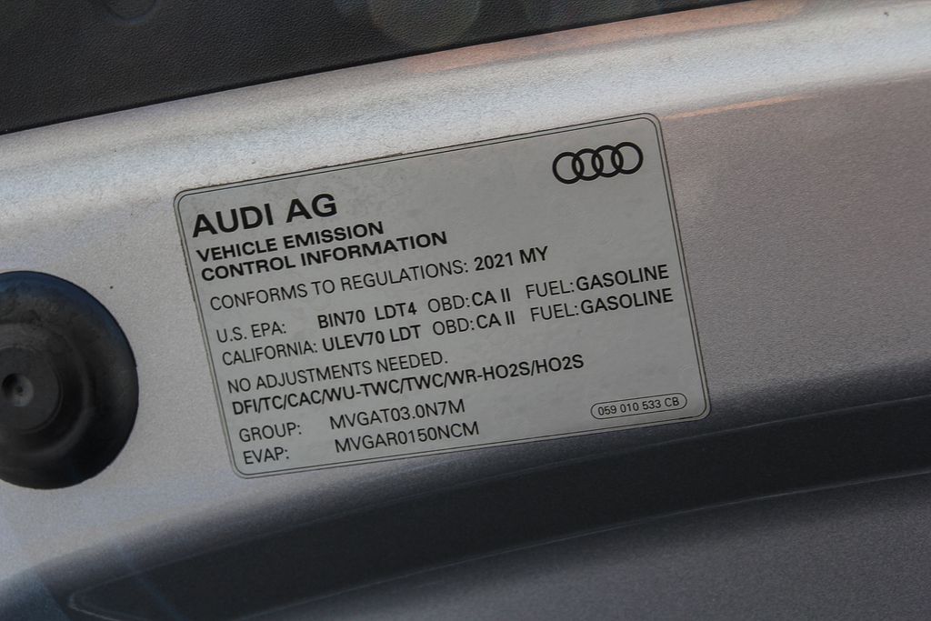 Thumbnail: 2021 Audi Q8 - 16
