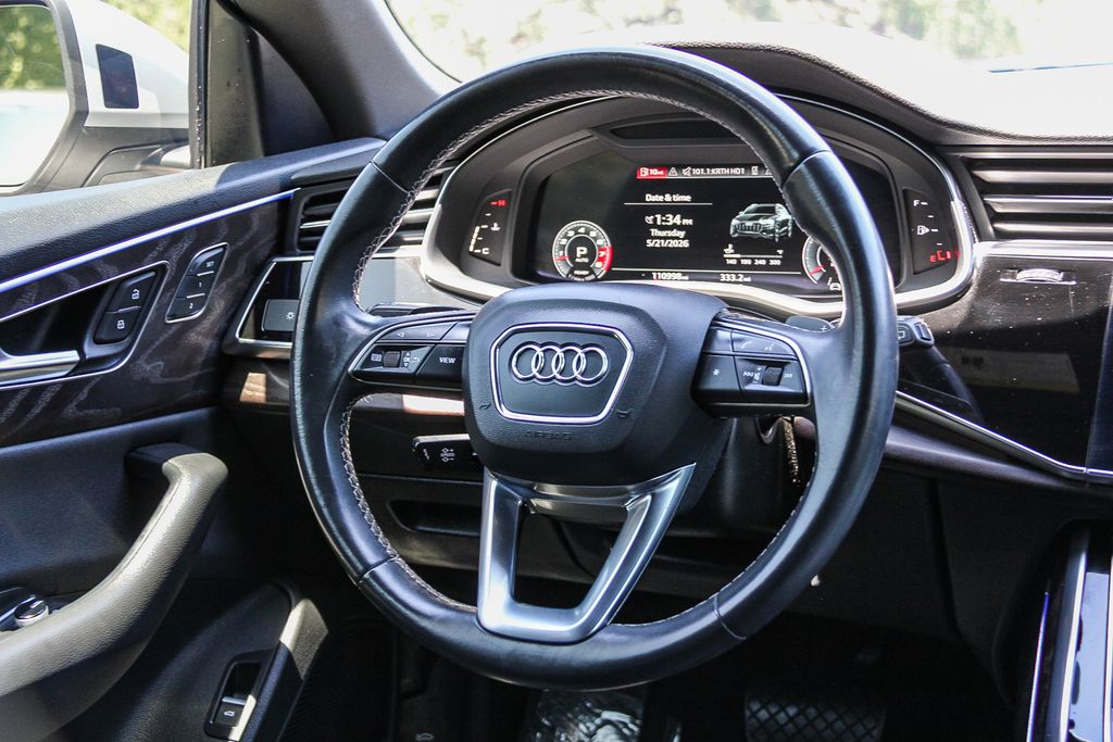 Thumbnail: 2021 Audi Q8 - 2