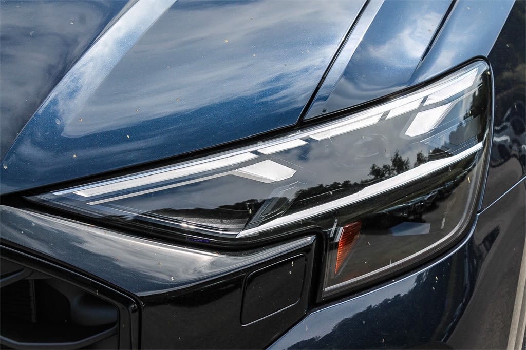 Thumbnail: 2025 Audi Q8 - 19