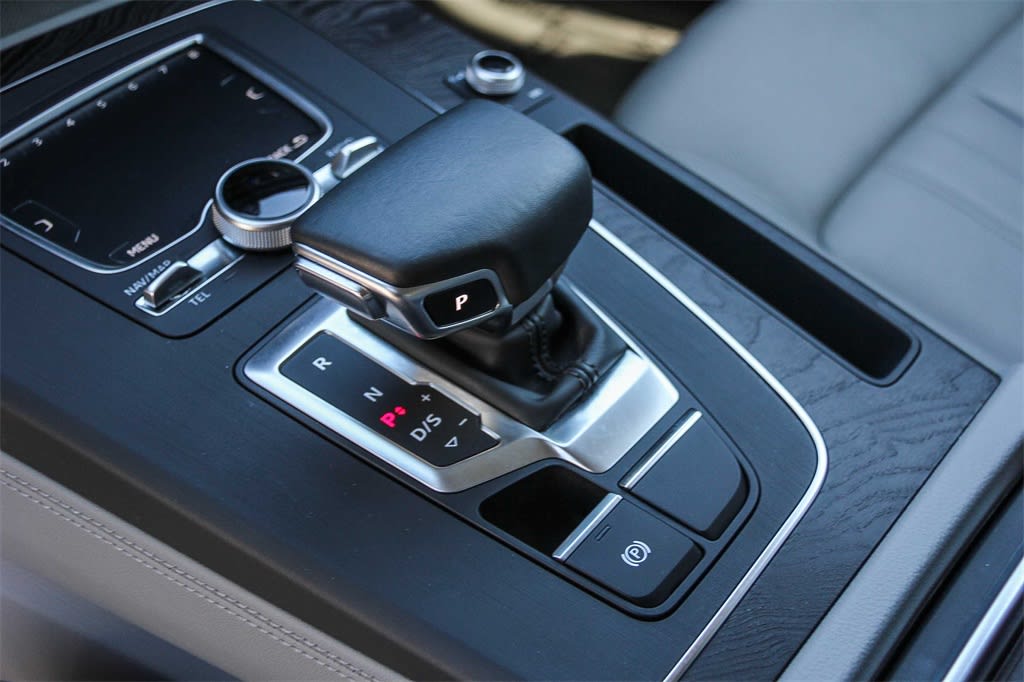 Thumbnail: 2020 Audi Q5 - 22