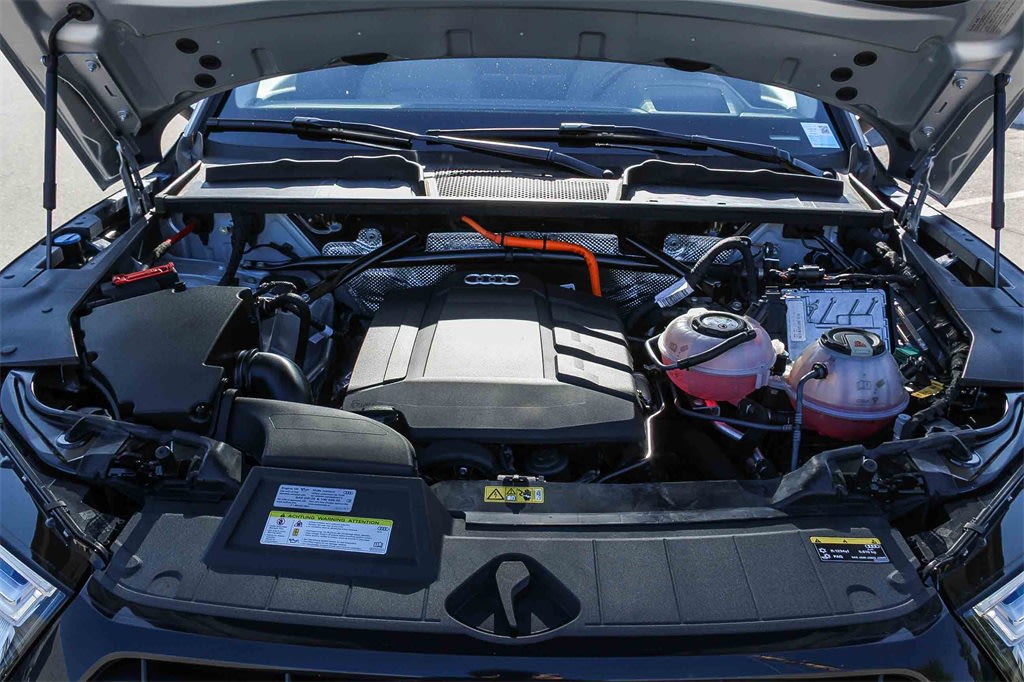 Thumbnail: 2020 Audi Q5 - 7