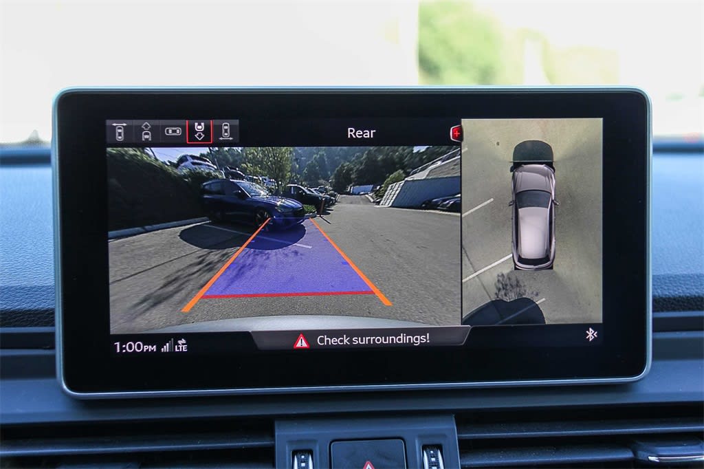 Thumbnail: 2020 Audi Q5 - 25