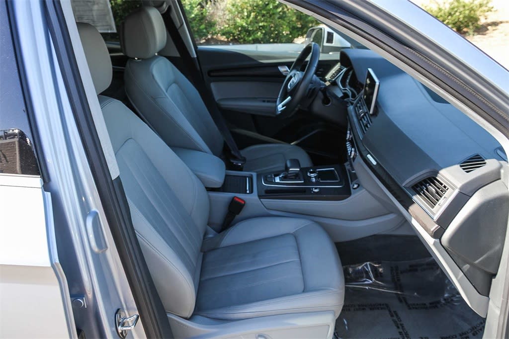 Thumbnail: 2020 Audi Q5 - 9