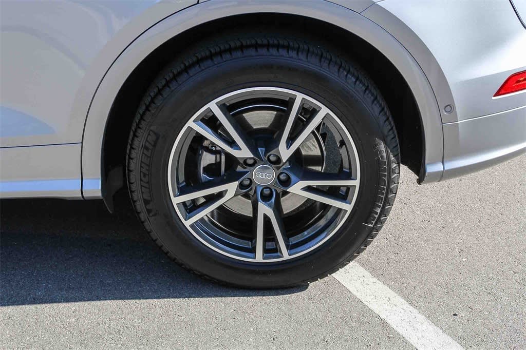 Thumbnail: 2020 Audi Q5 - 20