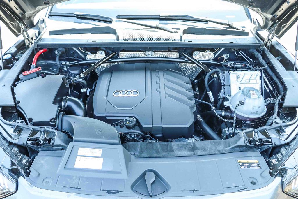 Thumbnail: 2024 Audi Q5 - 7