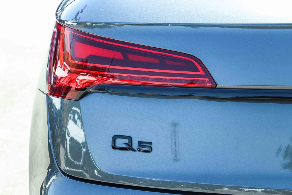 Thumbnail: 2024 Audi Q5 - 21