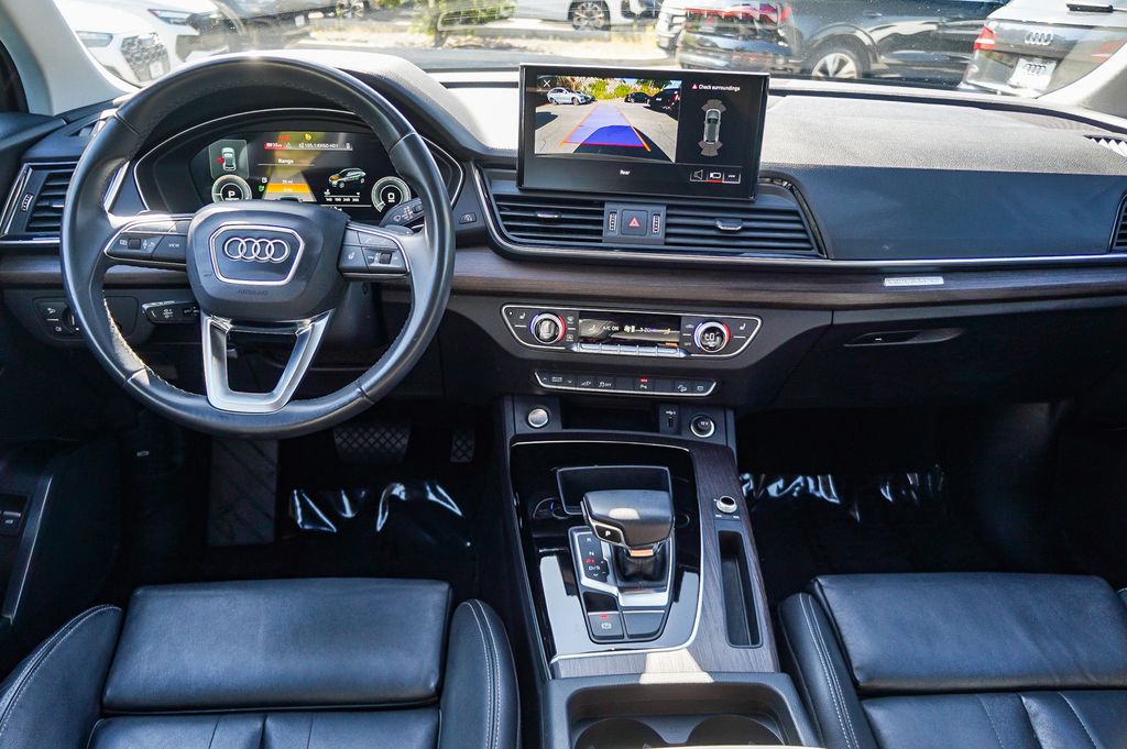 Thumbnail: 2023 Audi Q5 - 2