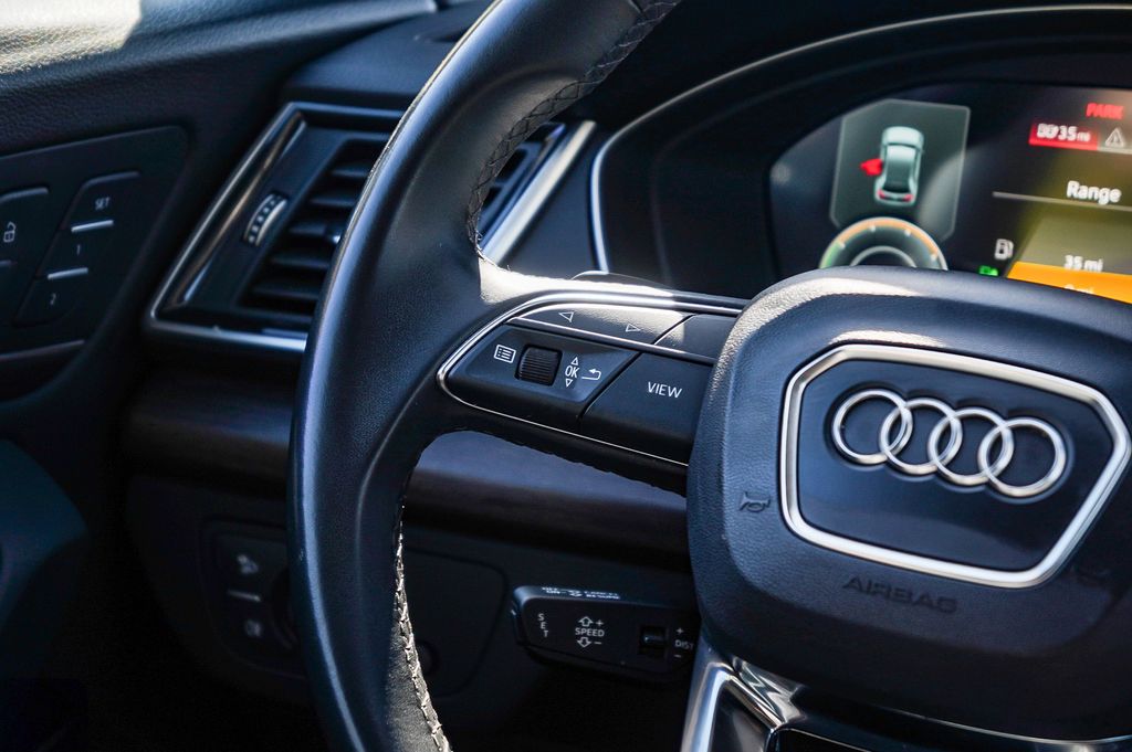 Thumbnail: 2023 Audi Q5 - 24