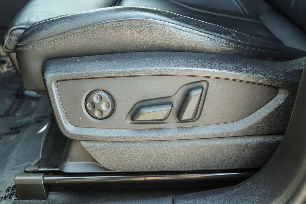 Thumbnail: 2023 Audi Q5 - 25