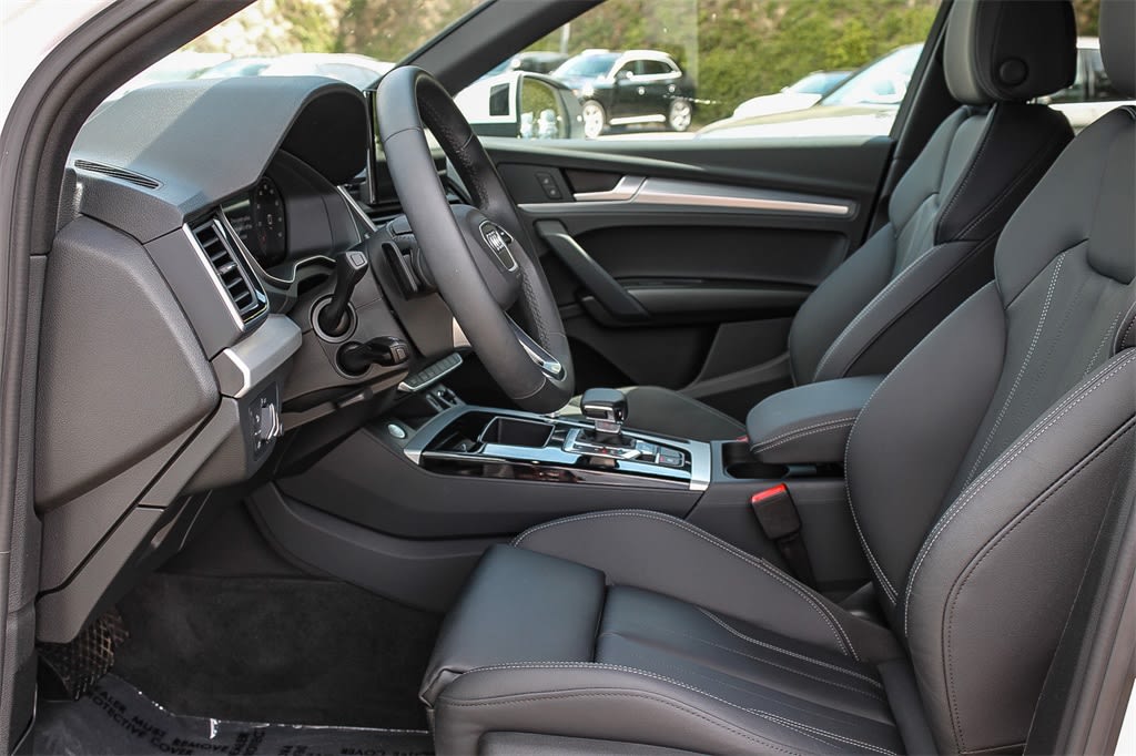 2025 Audi Q5 e Premium 10