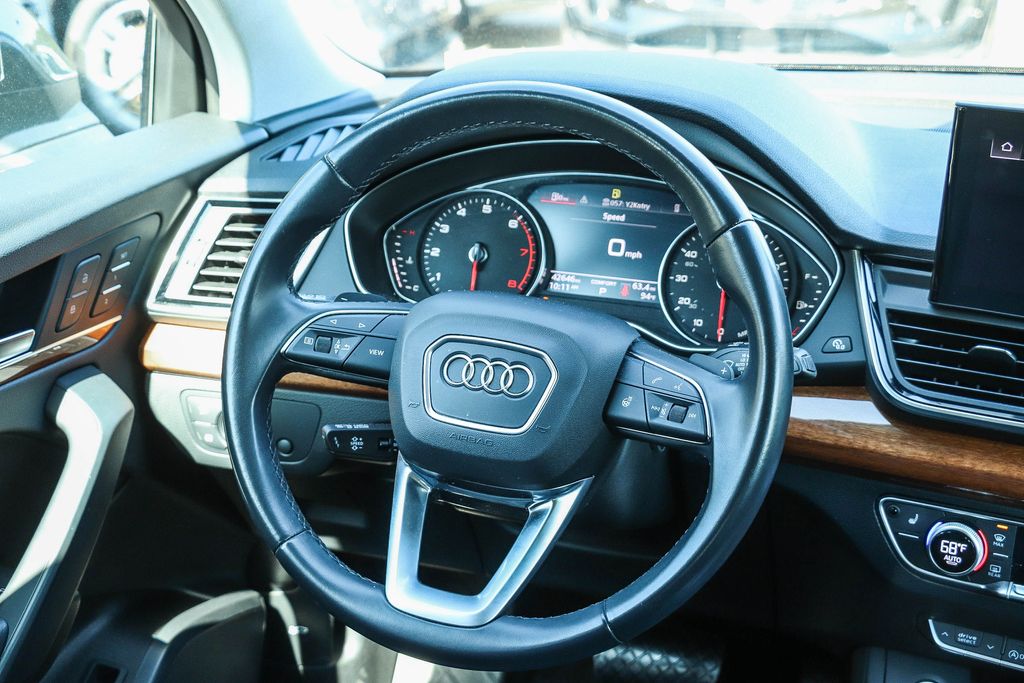 Thumbnail: 2023 Audi Q5 - 12