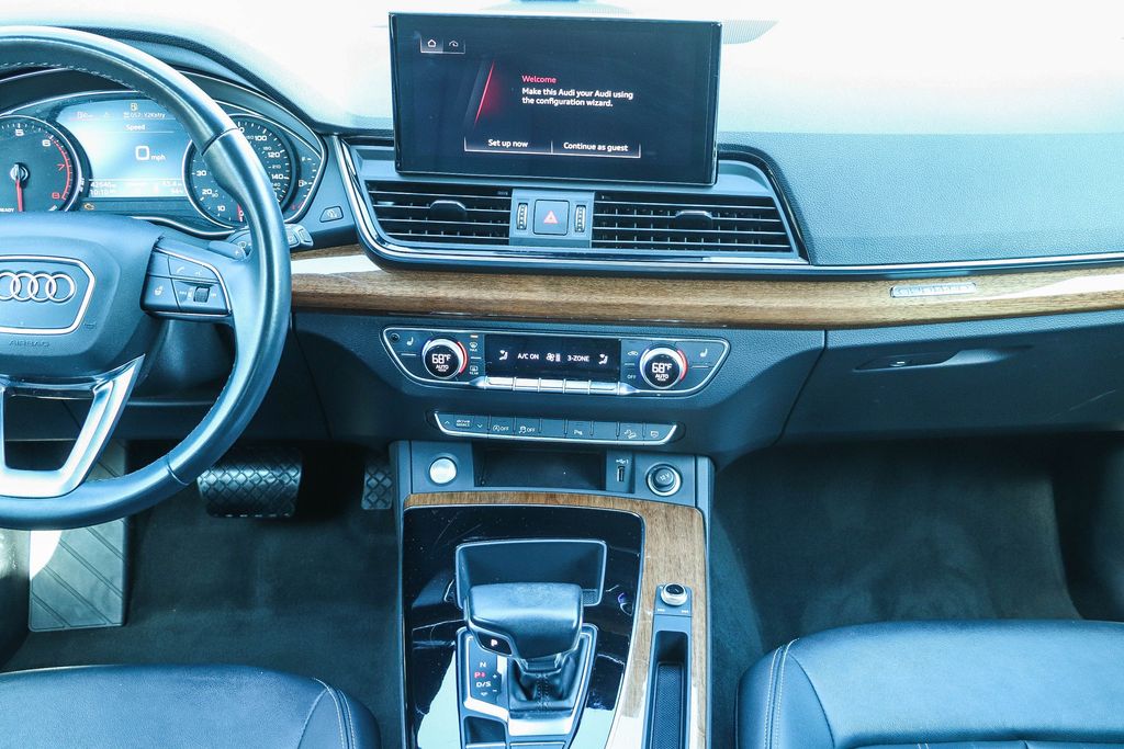 Thumbnail: 2023 Audi Q5 - 8