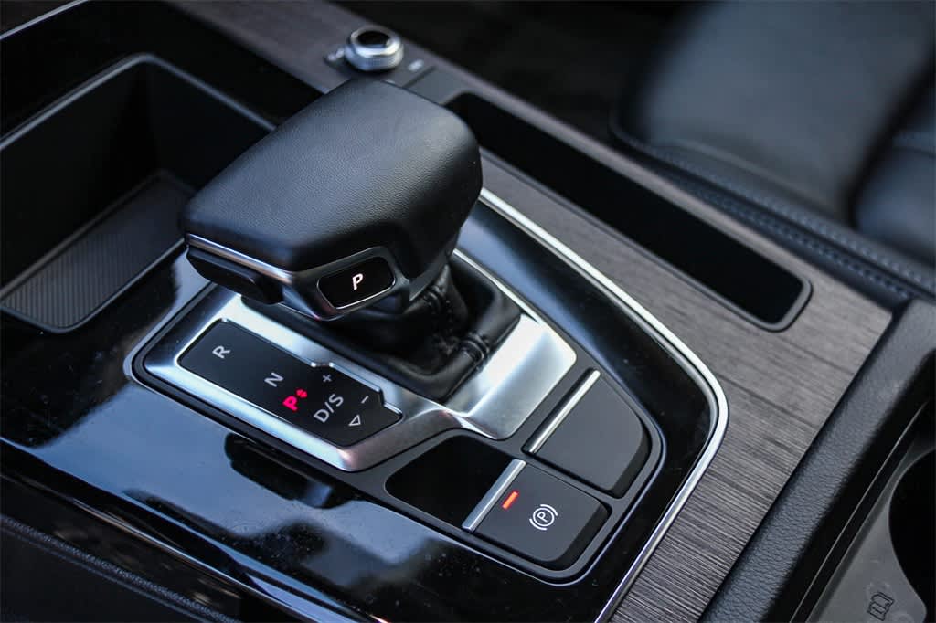 Thumbnail: 2023 Audi Q5 - 22