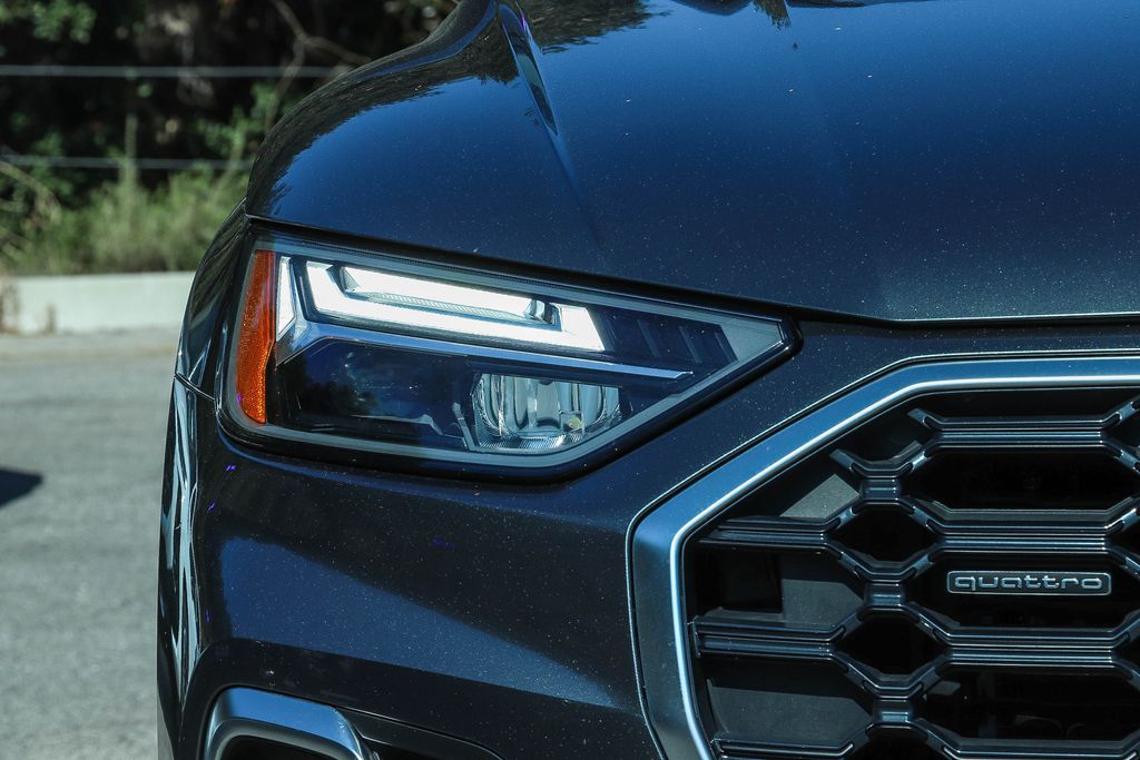 Thumbnail: 2023 Audi Q5 - 6