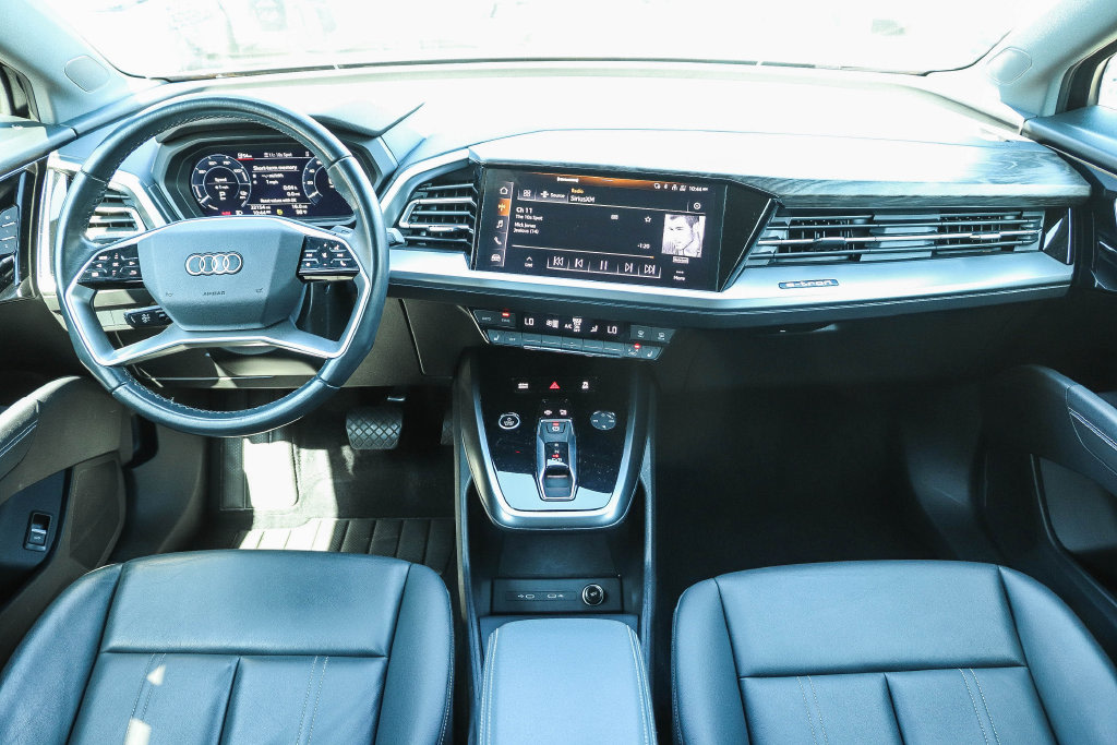 Thumbnail: 2024 Audi Q4 e-tron - 8