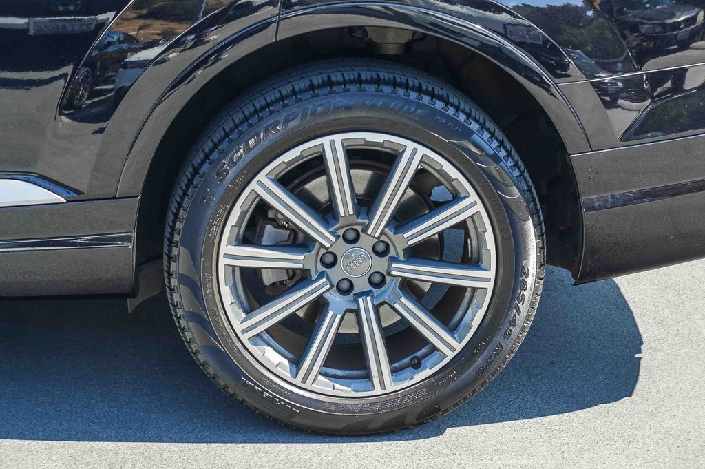 Thumbnail: 2017 Audi Q7 - 22