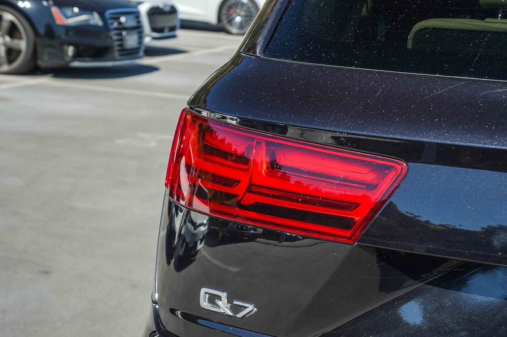 Thumbnail: 2017 Audi Q7 - 20