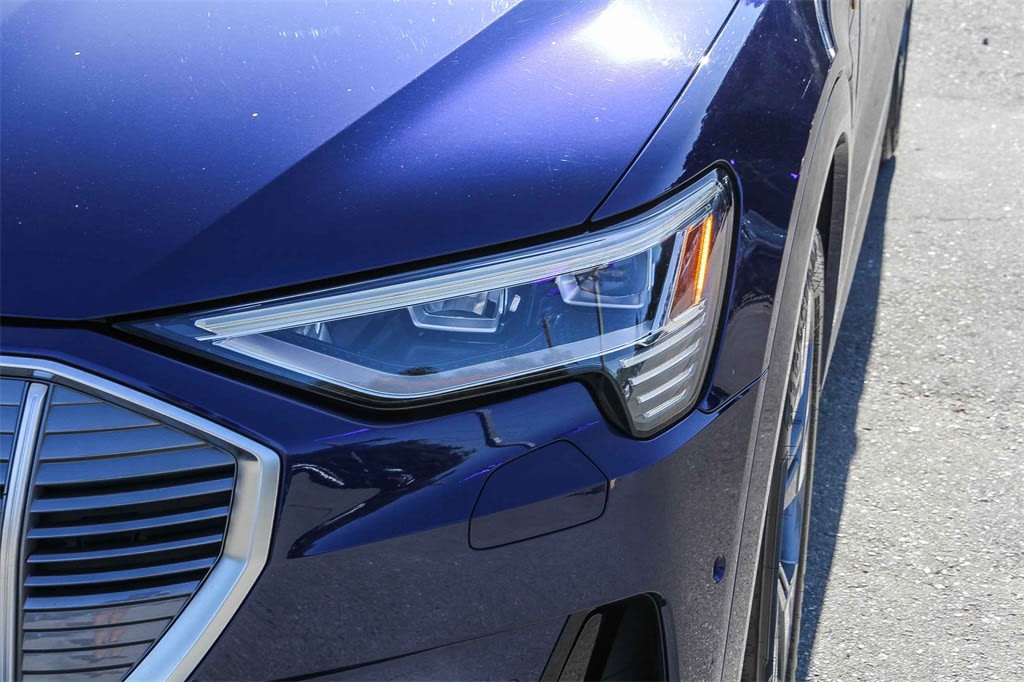 Thumbnail: 2022 Audi e-tron - 19