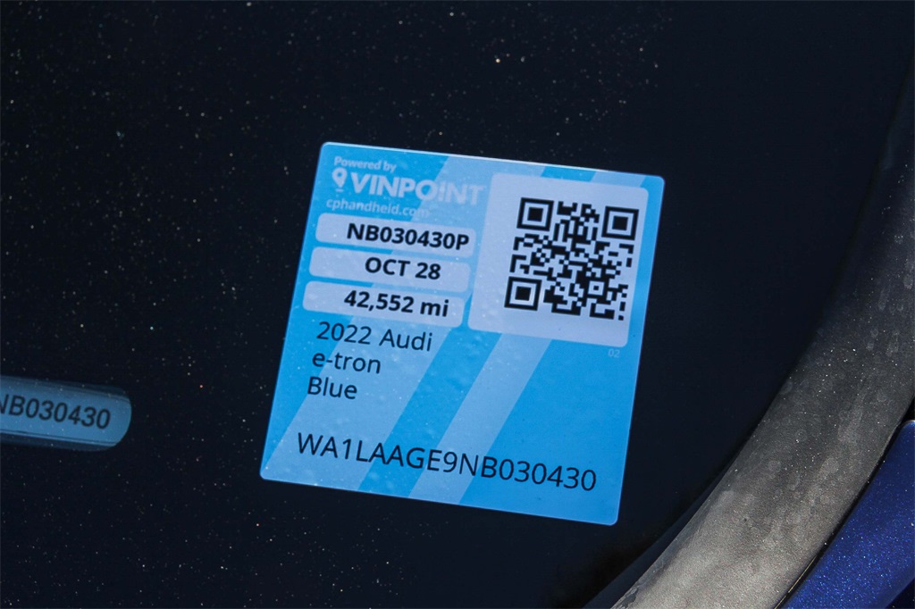 Thumbnail: 2022 Audi e-tron - 29