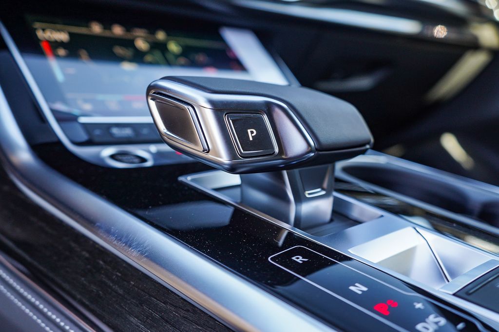 Thumbnail: 2026 Audi Q7 - 28