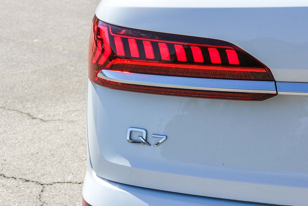 2023 Audi Q7 Premium Plus - Photo 19