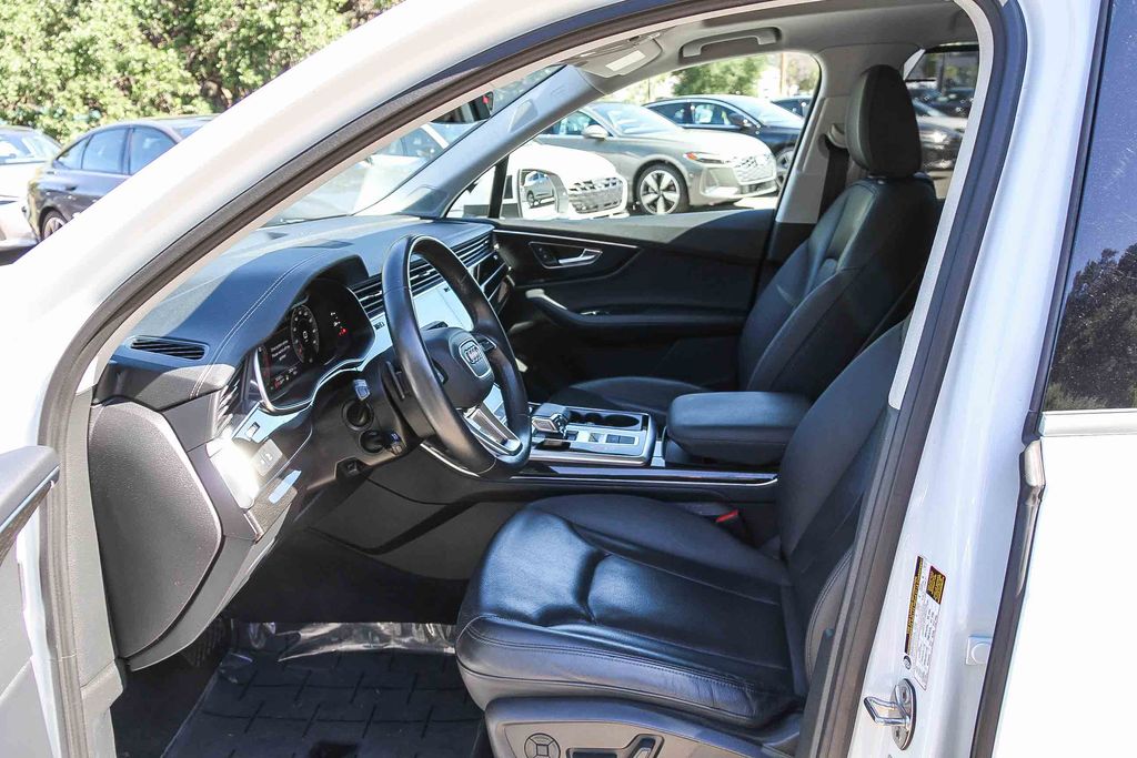 2023 Audi Q7 Premium Plus - Photo 8