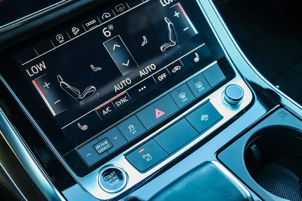 Thumbnail: 2023 Audi Q7 - 15