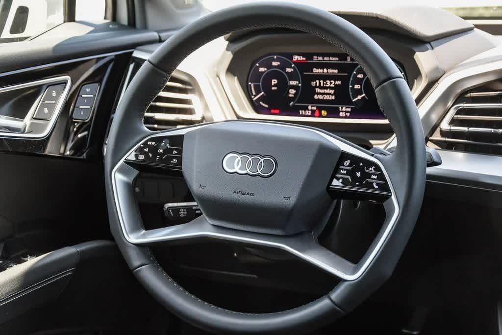 2024 Audi Q4 e-tron Premium Plus 8