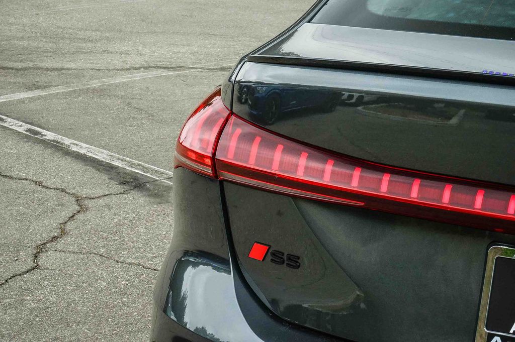Thumbnail: 2025 Audi S5 - 22