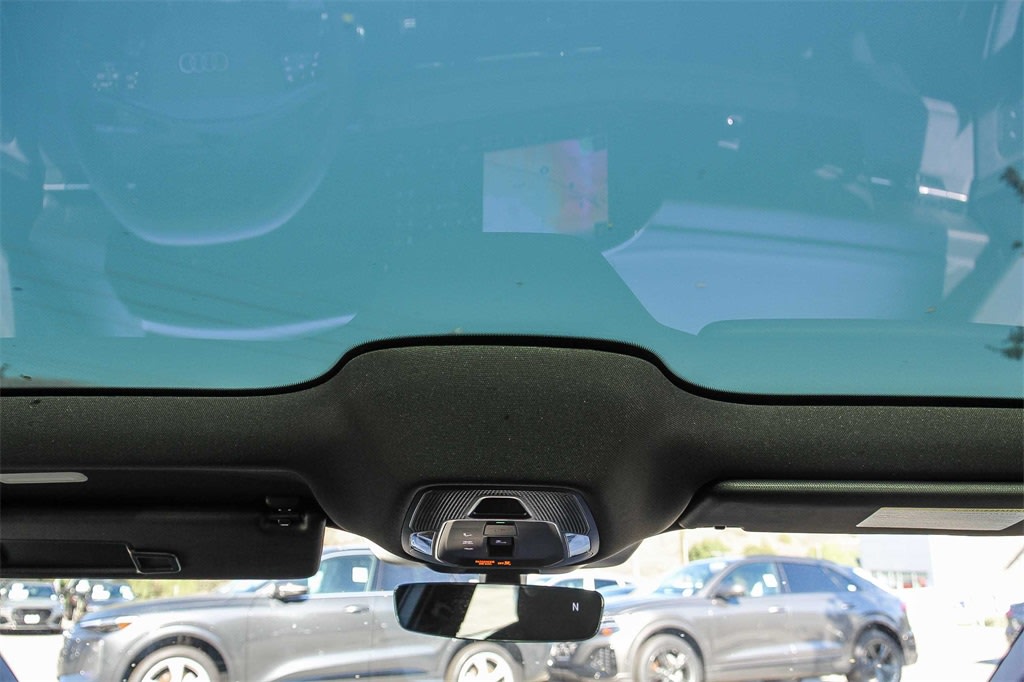 Thumbnail: 2025 Audi e-tron S - 23