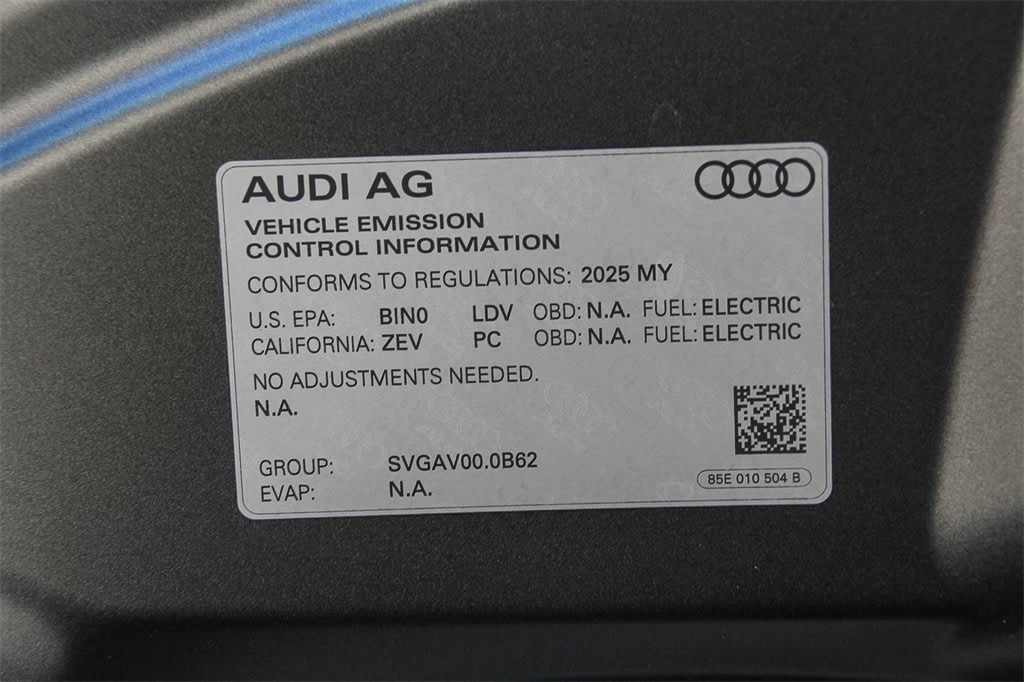 Thumbnail: 2025 Audi e-tron S - 16