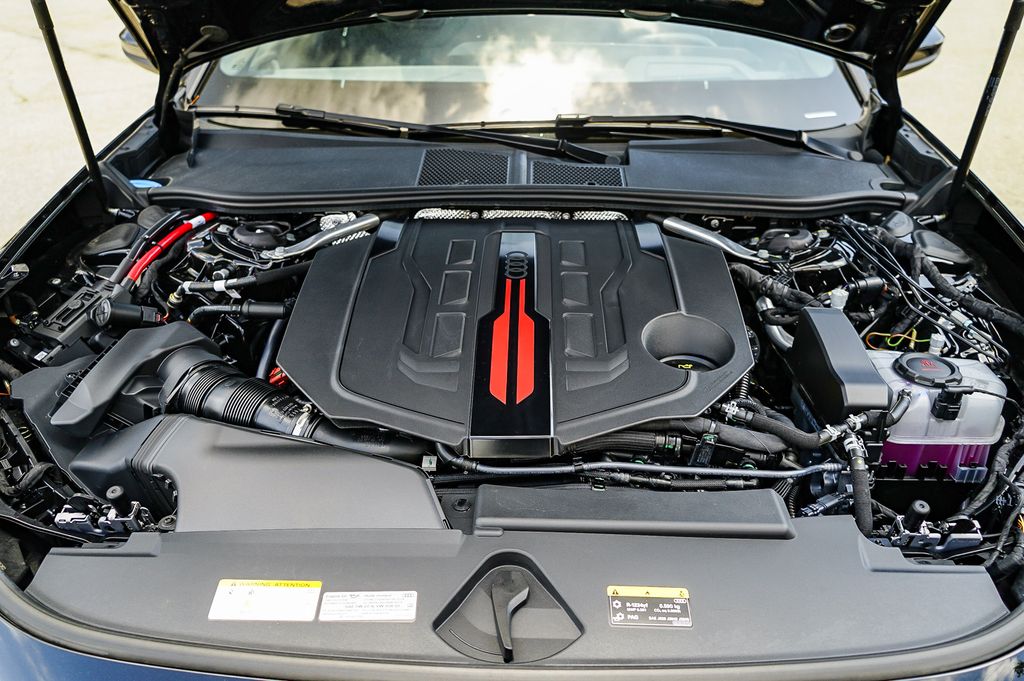 Thumbnail: 2025 Audi S5 - 8